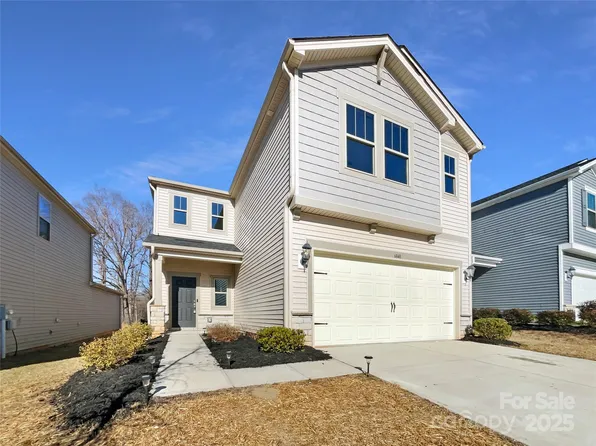 6848 Good News Dr, Charlotte, NC 28215