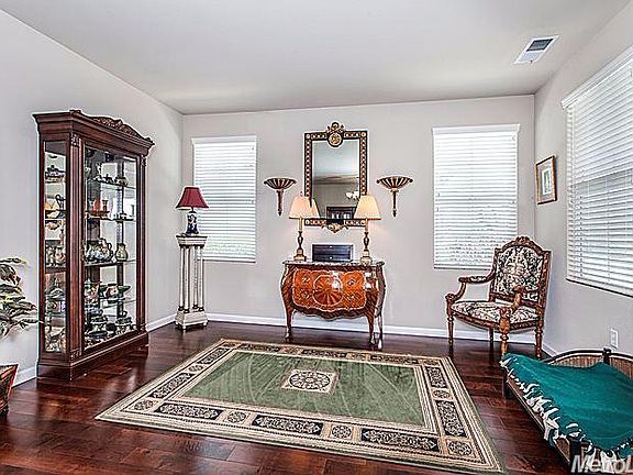 4th image of 1912 Glenmark Way