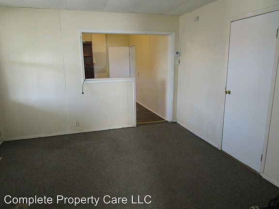 2nd image of 2525 S Hoyt Ave