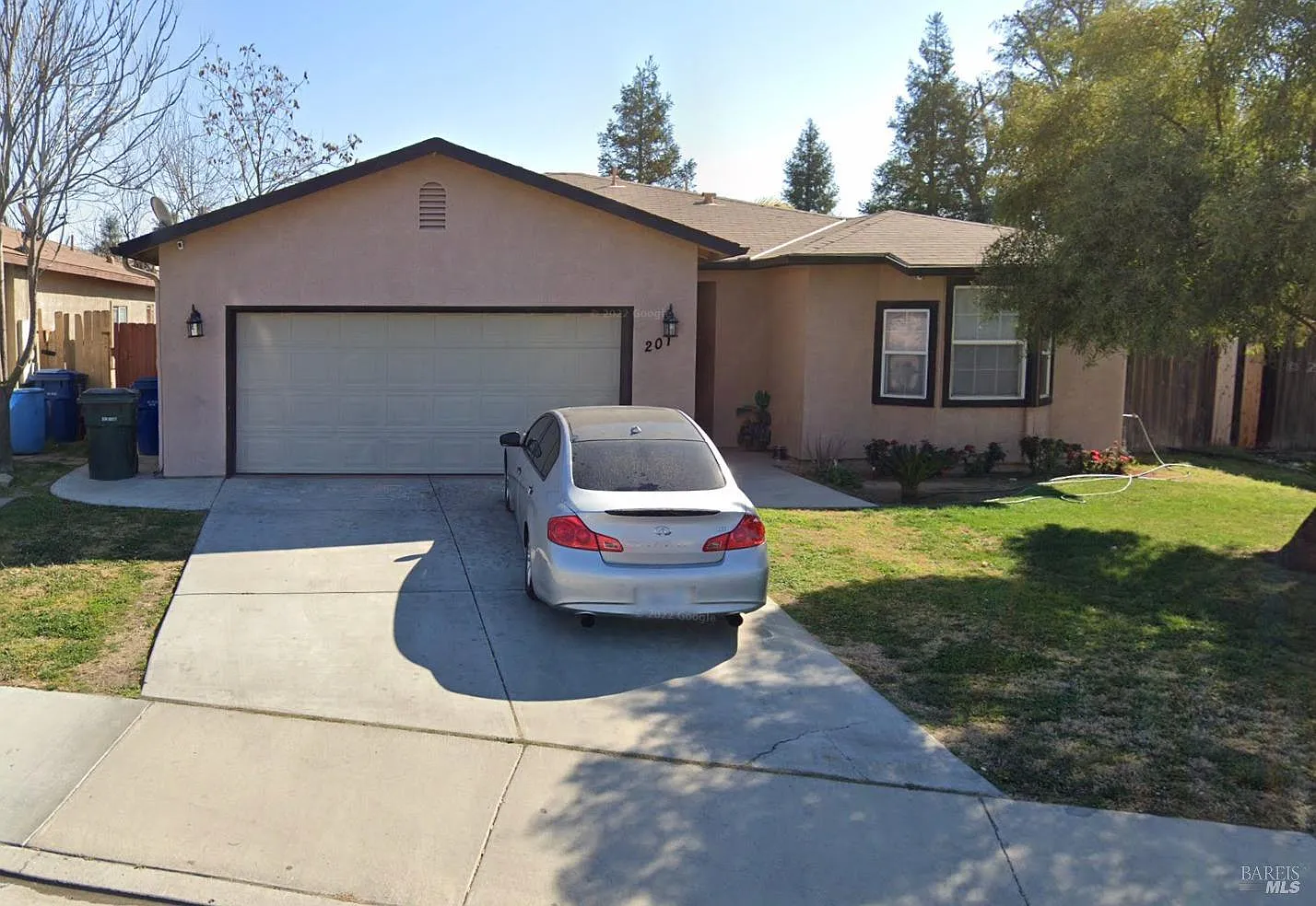 201 ISLA DEL SOL Drive photo 1