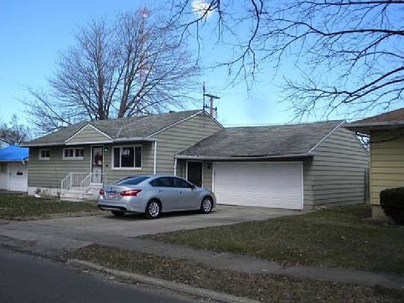 2nd image of 12808 Summerland Ave