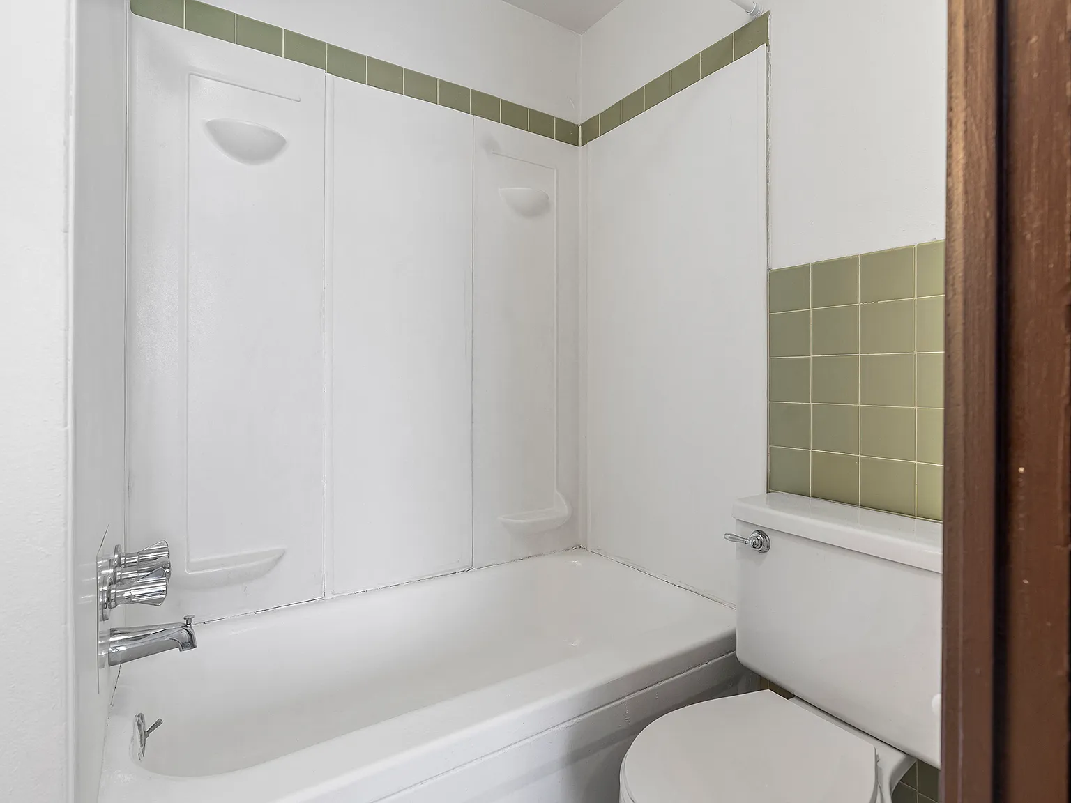 Forest Park Apartments — Photo 4