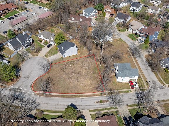 2nd image of 1017 E Erin Ct