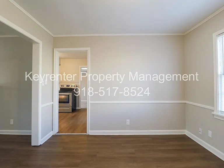 723 N Gary Pl — Photo 7