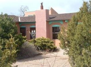2 Torneo Rd, Santa Fe, NM 87508