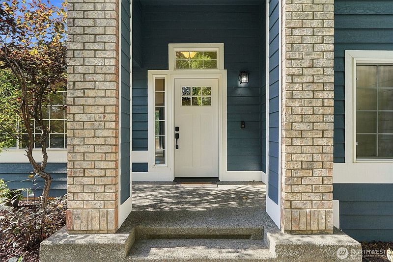 3rd image of 23009 E Settler Drive