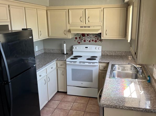 40459 W Hernandez Ave APT 3