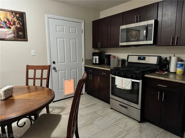 2429 Raymond Ave, North Las Vegas, NV 89032