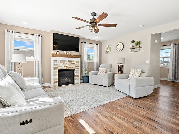 4th image of 50147 Jordan St