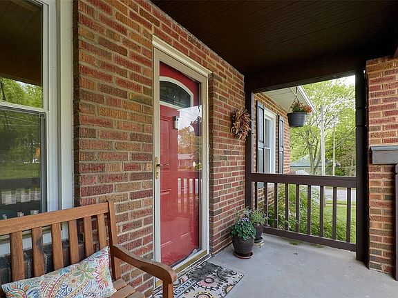 3rd image of 3826 McCausland Ave