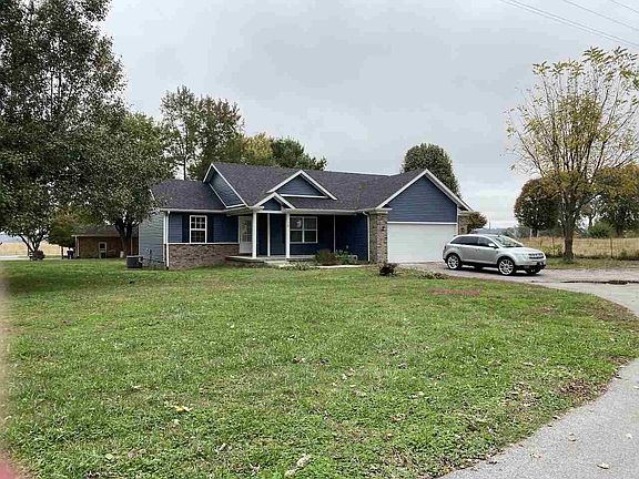 3rd image of 218 Linda Ln
