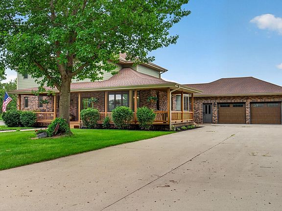 2nd image of 567 Sunrise Dr