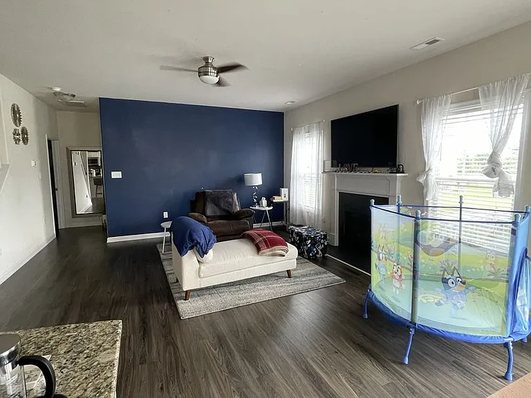 2913 Seven Kings Ct — Photo 9