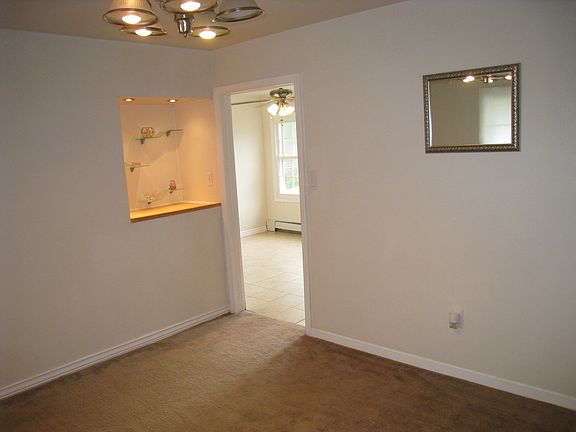 4th image of 50 Patriot Ln