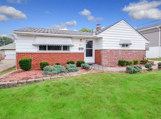 6517 Delores Blvd, Brookpark, OH