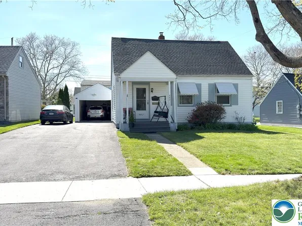 462 Maple Rd, Hellertown, PA 18055