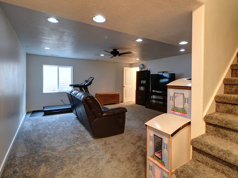 498 S Evergreen Way — Photo 16