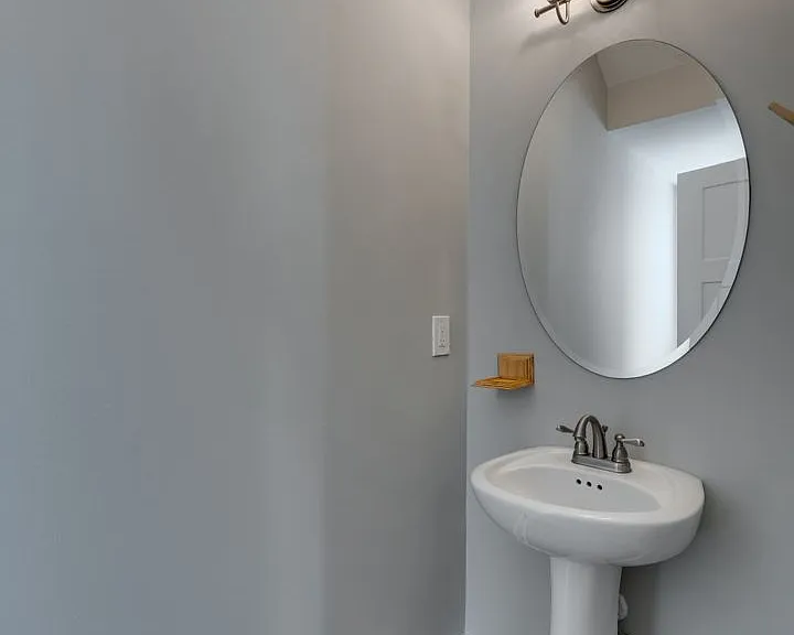 700A Eastland Ct — Photo 13