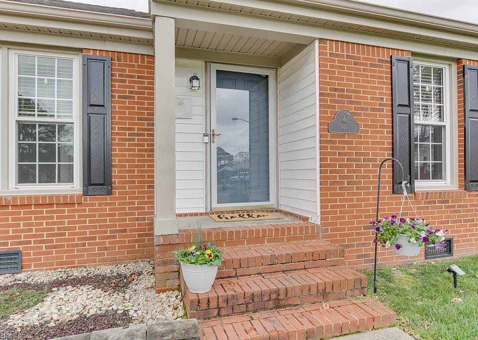1st image of 905 Blaywicke Ct