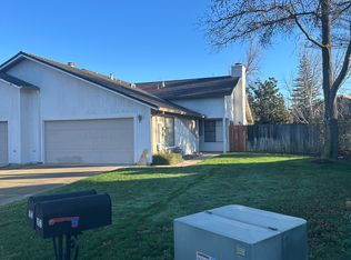 502 Huntington Dr, Lodi, CA 95242