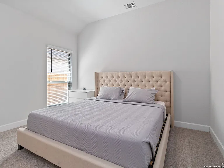 149 Red Oak Ln — Photo 13