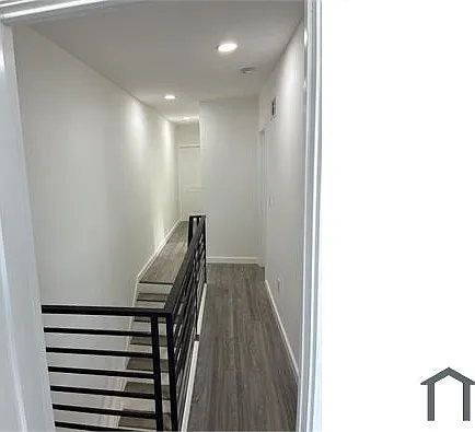 623 N Frazier St — Photo 2