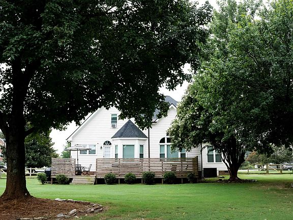 4th image of 3908 Autumn Creek Dr