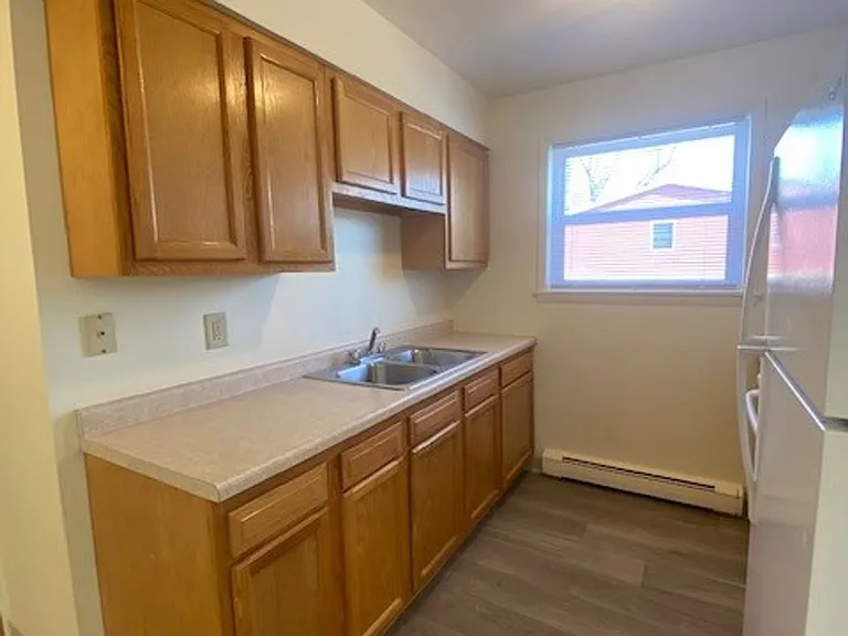 State Place Apartment Homes — Photo 46