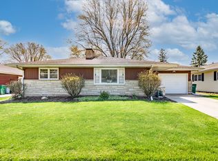 350 Orchard Ln, Sycamore, IL 60178