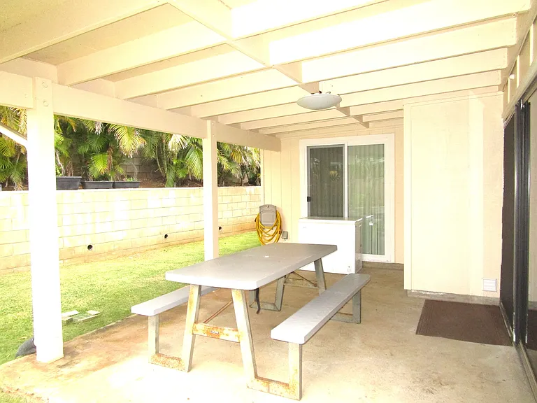 868 Waioli St — Photo 3