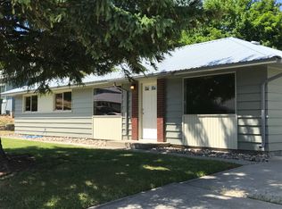 18 W Hale Ave, Omak, WA 98841