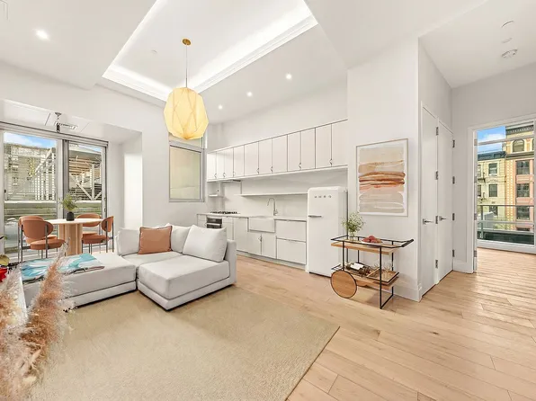 52 E 4th St APT 4N, New York, NY 10003