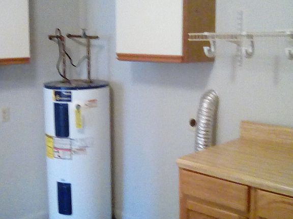 5th image of 7409 Meadowbrook Cir