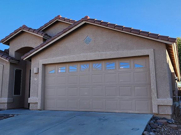 3rd image of 579 W Tara Danette Dr