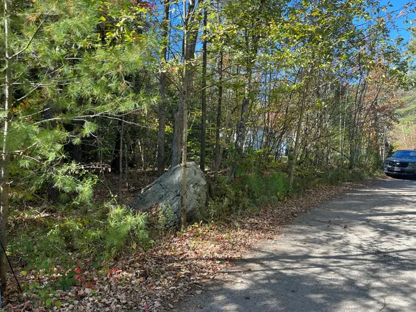 16 Birdsong Lane, Windham, ME 04062