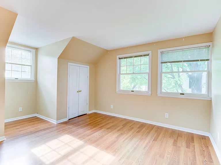 103 Oberlin Ct — Photo 24