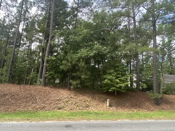 125 Juniper Lake Rd, Pinehurst, NC 28374