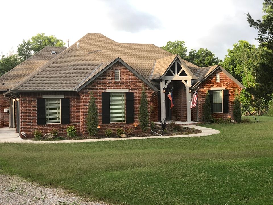 1st image of 69 Deer Creek Dr