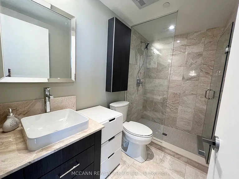 3018 Yonge St #UPH8 — Photo 19