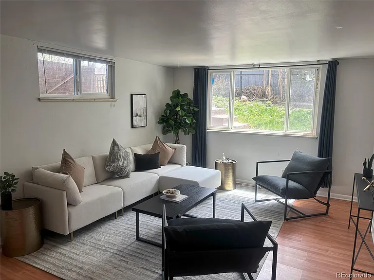 2515 S Williams St — Photo 3