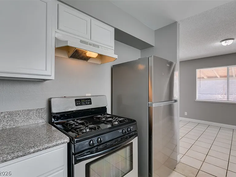 4732 Chantilly Ave — Photo 25