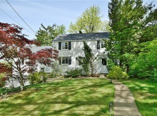 1476 Navahoe Dr, Pittsburgh, PA 15228