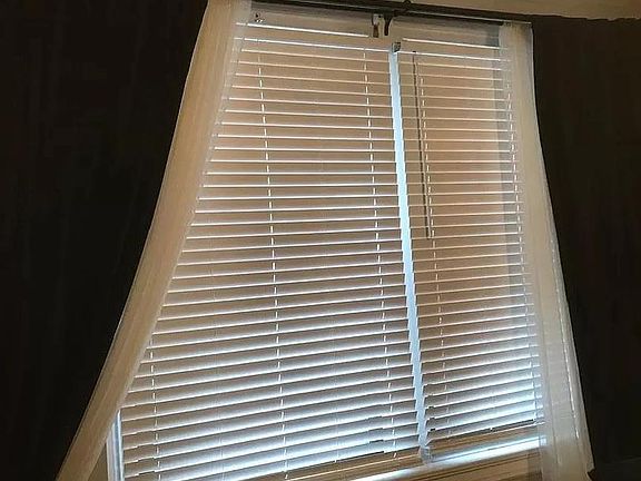 4th image of 1324 Locust St APT 1403