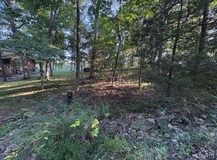 9613 Greenview Ct, Hillsboro, MO 63050