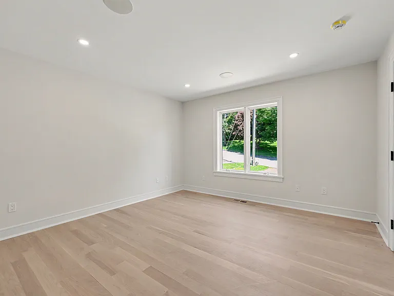 2 Watchtower Ln — Photo 43