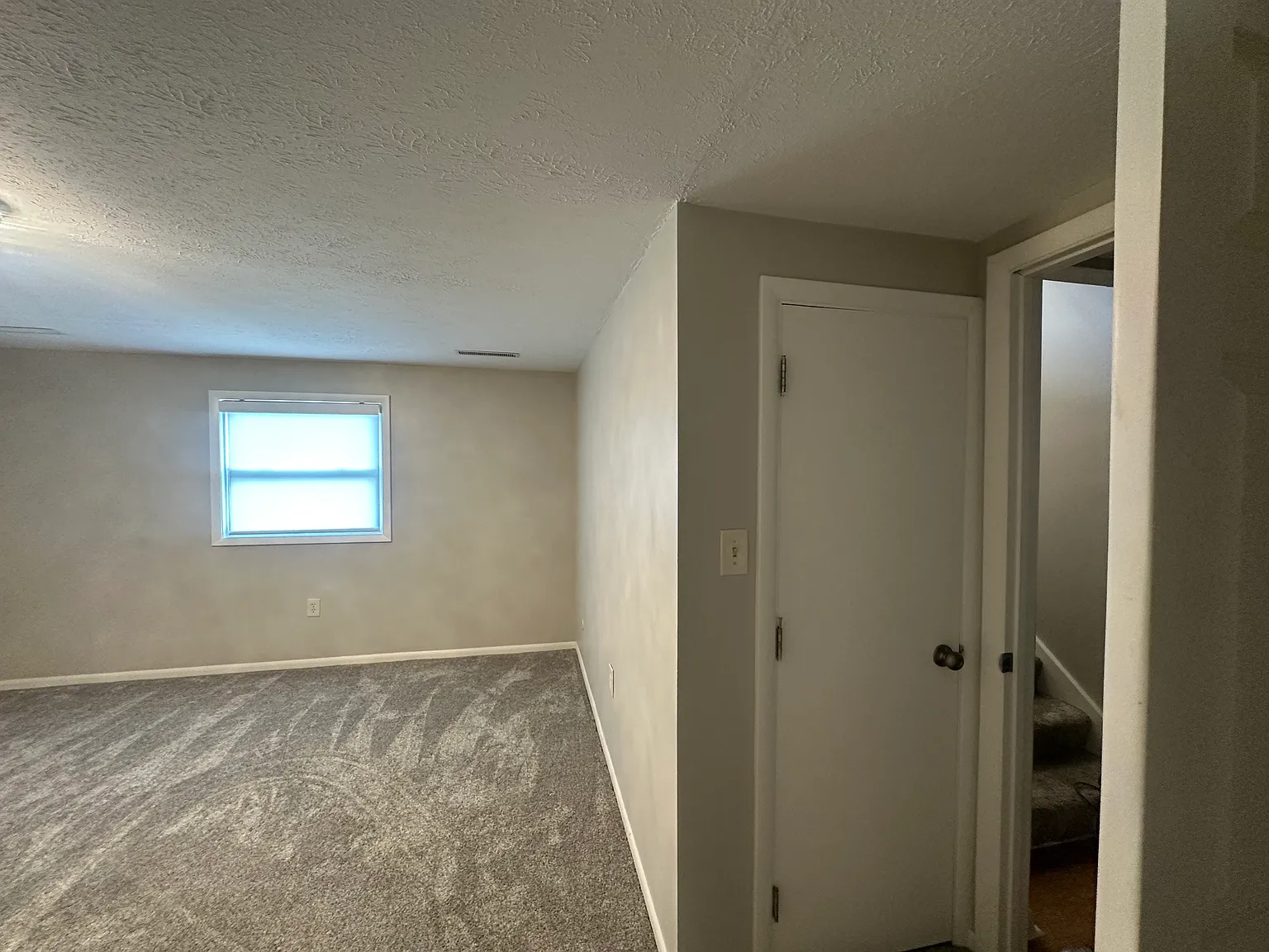 4 bed, $1,800 — Photo 4