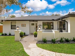15900 Hanson View Dr, Tavares, FL 32778