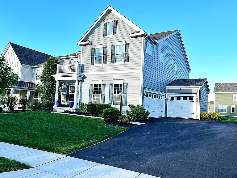 10937 Bellflower Dr — Photo 2