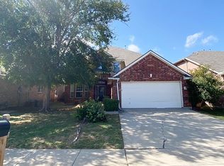 605 Babbling Brook Dr, Saginaw, TX 76179