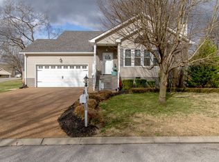 126 Cambridge Dr, Gallatin, TN 37066